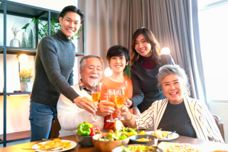 Cẩm nang tổ chức bữa tiệc gia đình ấm cúng tại nhà hàng