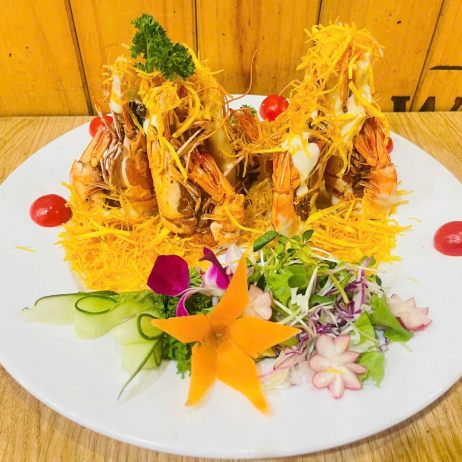 Tôm sú chiên hoàng bào 